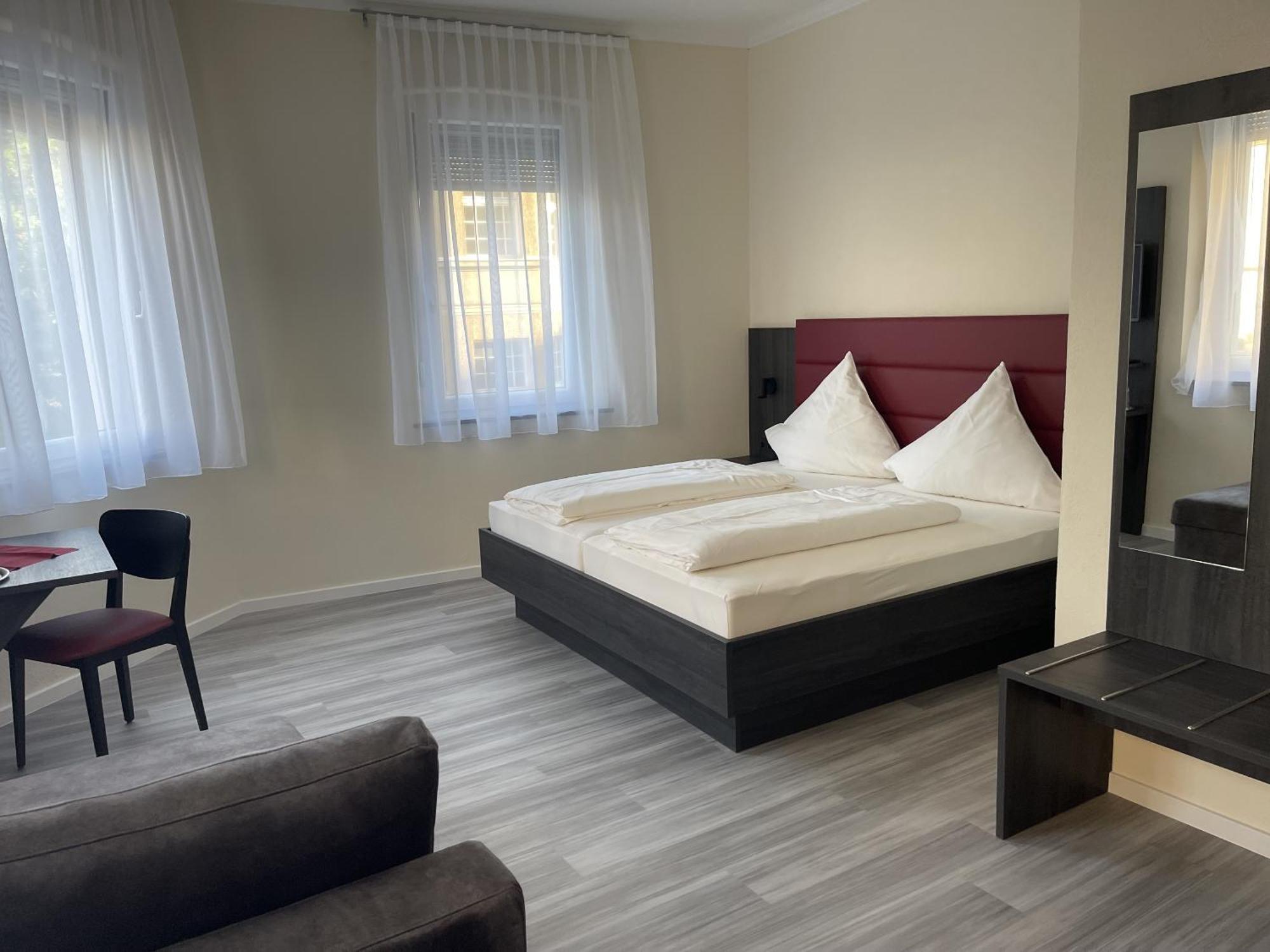 Hotel Koenig Humbert 에를랑겐 외부 사진