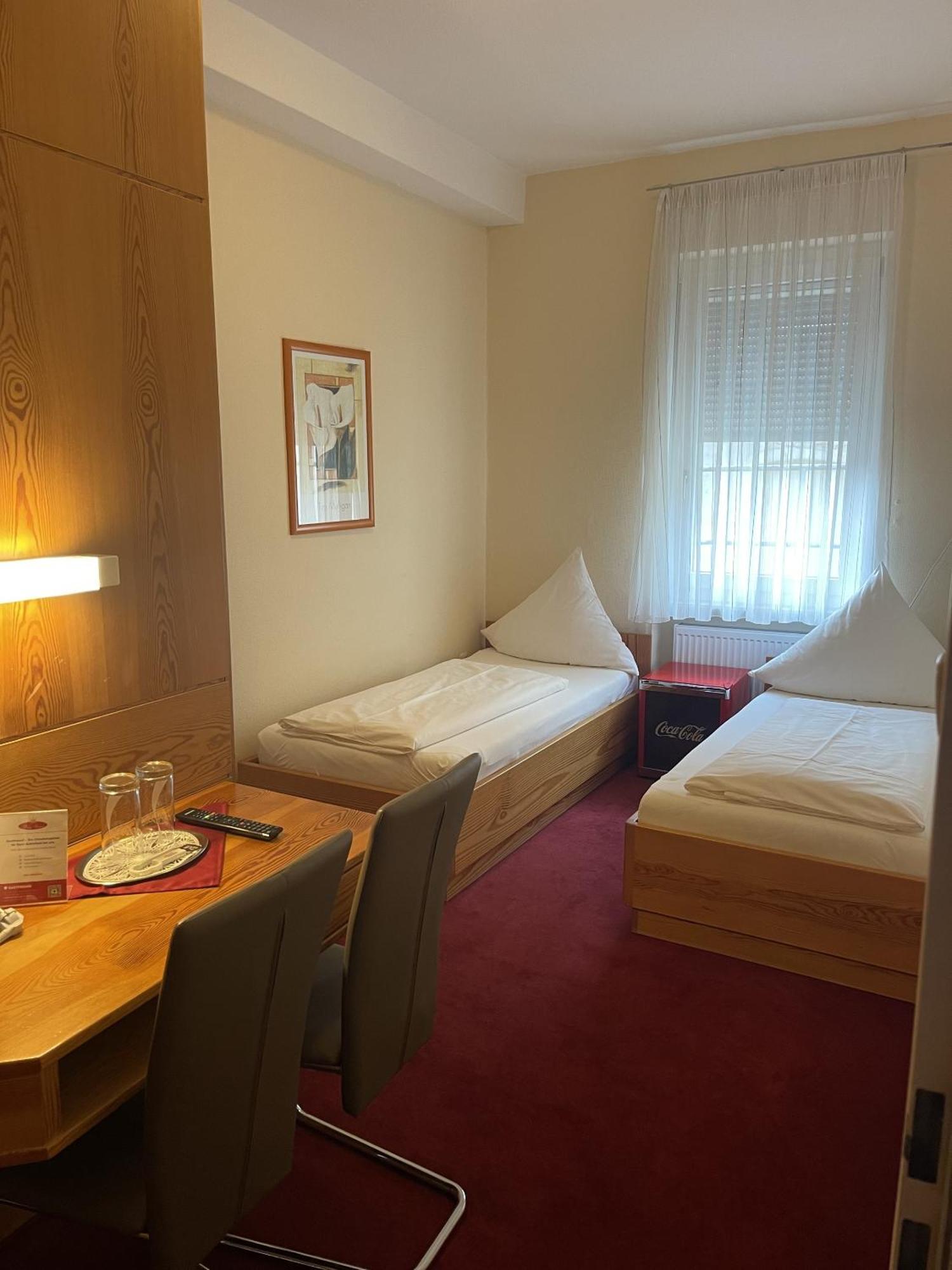 Hotel Koenig Humbert 에를랑겐 외부 사진