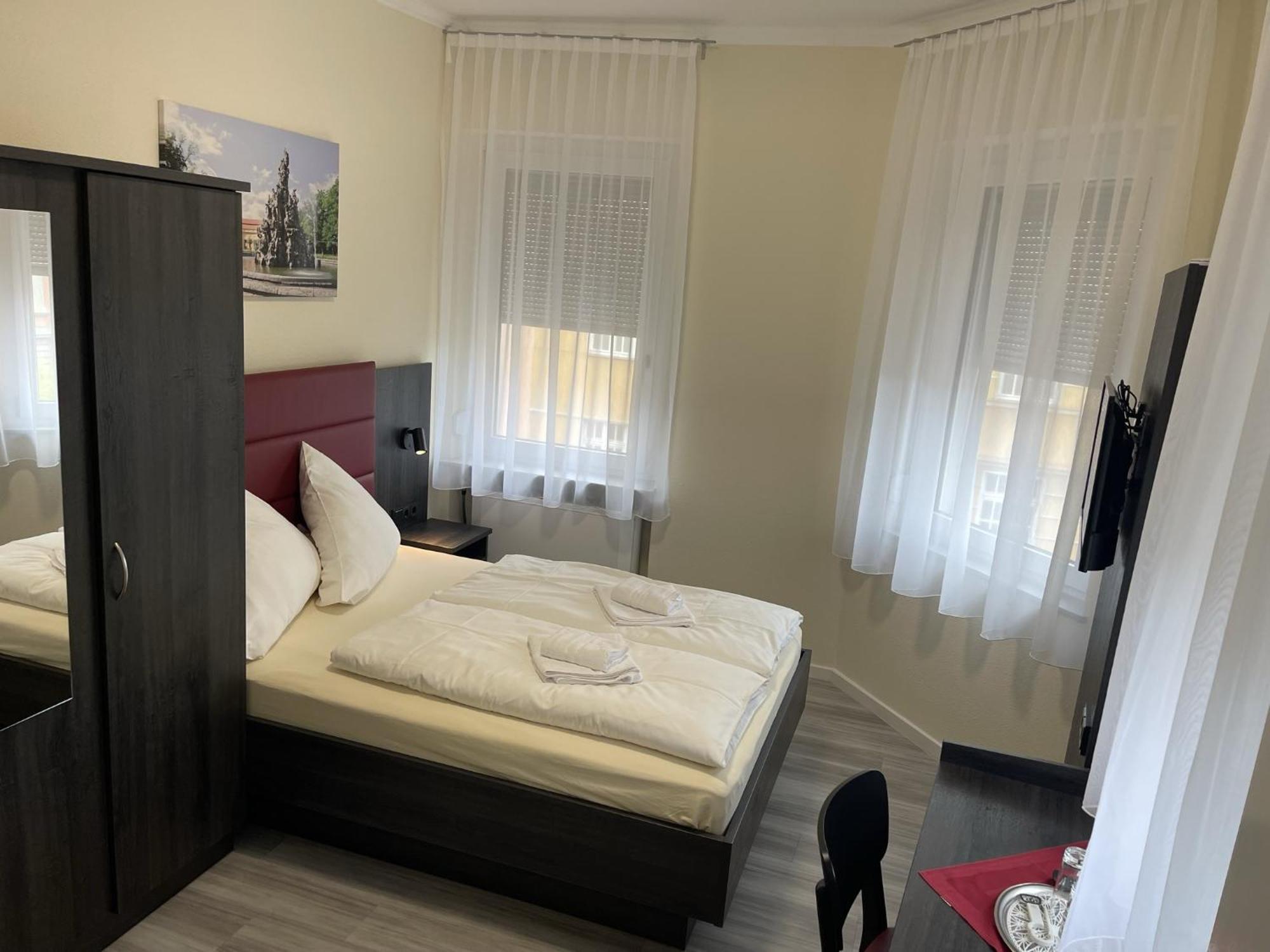 Hotel Koenig Humbert 에를랑겐 외부 사진